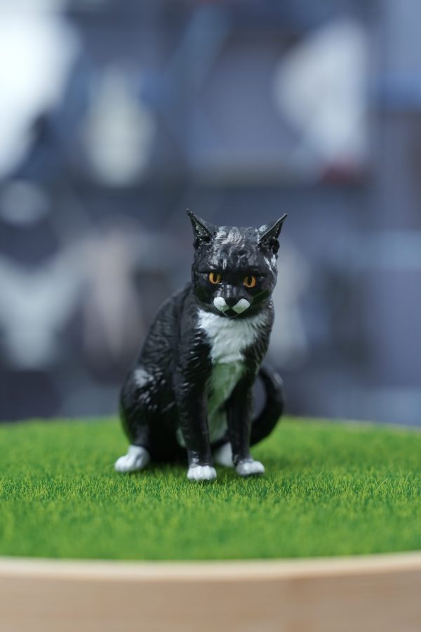Cute Sitting Black & White Cat Resin Model Educational Toy