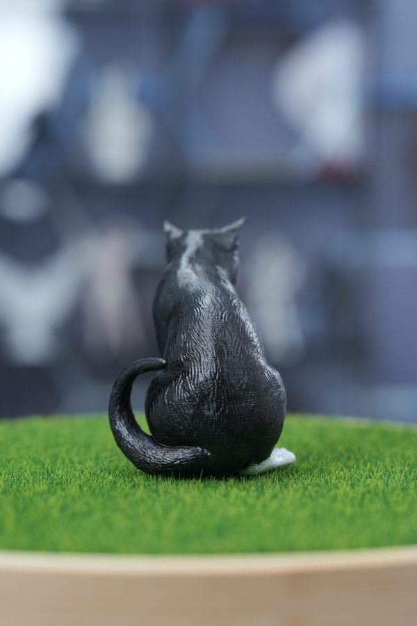 Cute Sitting Black & White Cat Resin Model Educational Toy